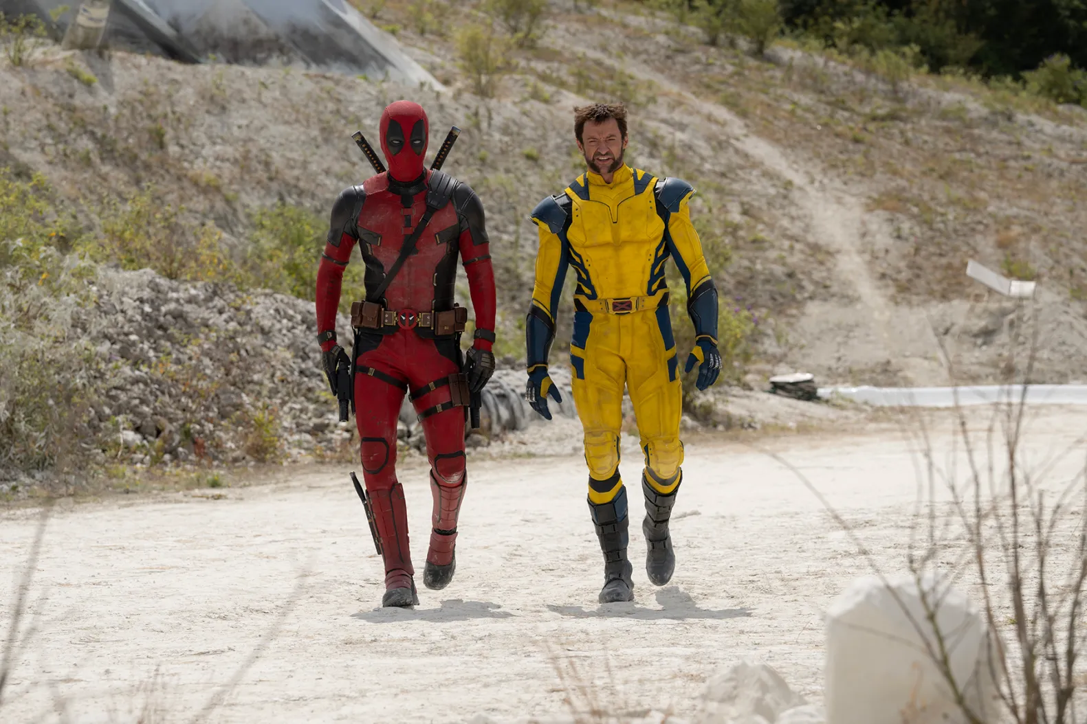 deadpool-wolverine-walking